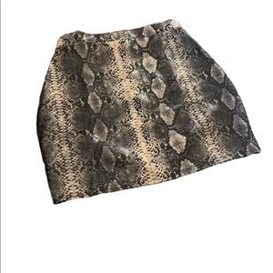 Talent plus‎ size faux snakeskin
